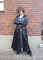 Cosplay-Cover: Sora im Orgamantel