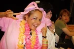 Cosplay-Cover: Angel-Tierkostüm meets Hawaii-Partü-Gal