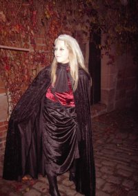 Cosplay-Cover: Gothik Vampirella 