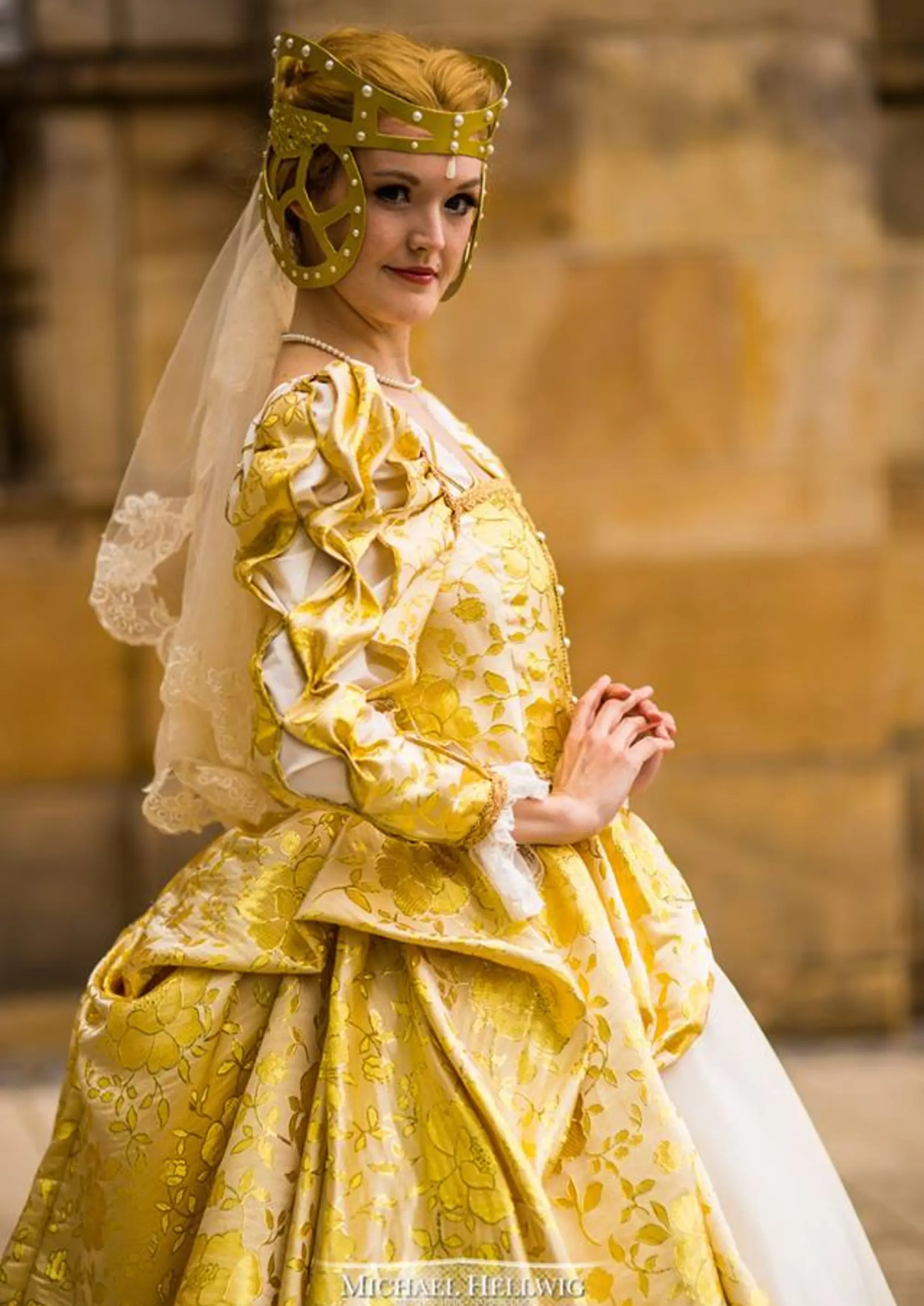 Cosplay-Cover: Hildagarde Fabool