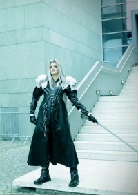 Cosplay-Cover: Sephiroth (Advent Children)