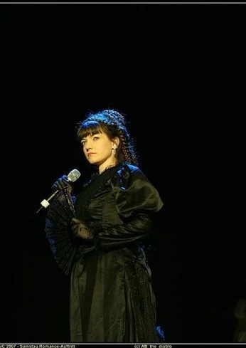 Cosplay-Cover: Elisabeth (schwarz)