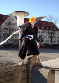 Cosplay-Cover: Kurosaki Ichigo (half Hollow)