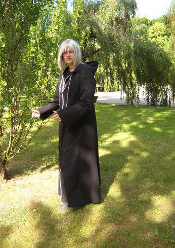 Cosplay-Cover: Riku im Orgamantel