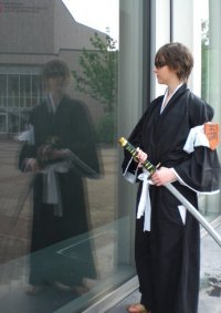 Cosplay-Cover: Aizen Sousuke Fukutaichou