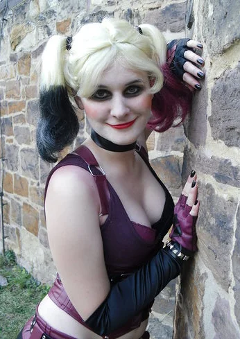 Cosplay-Cover: Harley Quinn [Arkham City]