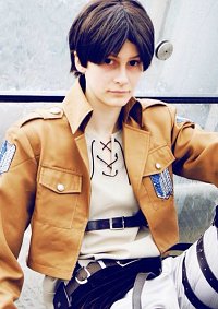 Cosplay-Cover: Eren Jaeger ~ Basic