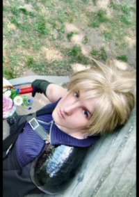 Cosplay-Cover: Cloud Strife (FFVII AC)