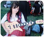 Cosplay-Cover: Girly.hide