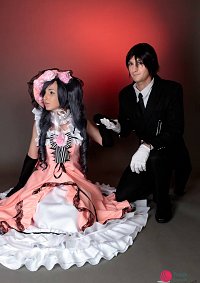 Cosplay-Cover: Ciel im Ballkleid