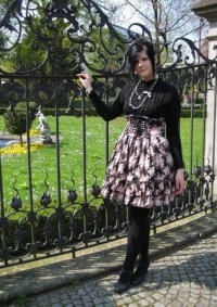 Cosplay-Cover: Flower-Power Classic Lolita
