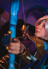 Cosplay-Cover: Amethyst Ashe
