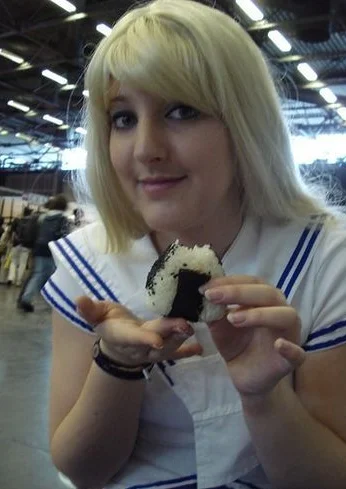 Cosplay-Cover: Arisa Uotani (Sommerschuluniform)