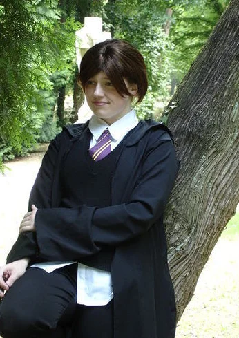 Cosplay-Cover: Dorian LeVorcé (Schuluniform)