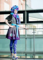 Cosplay-Cover: Kitty Cheshire - Spring Unsprung