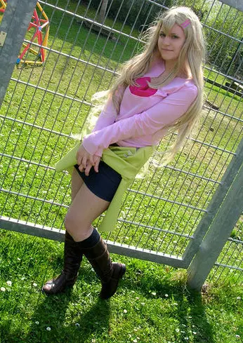 Cosplay-Cover: Louise Halevy - Gundam 00