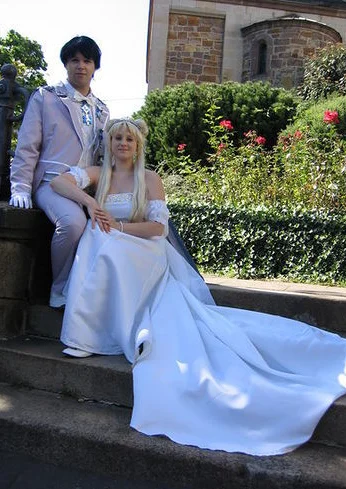Cosplay-Cover: Neo Queen Serenity 2010