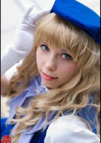 Cosplay-Cover: Sheryl Nome - Blaues Alltagskleid