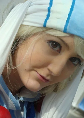 Cosplay-Cover: Elena