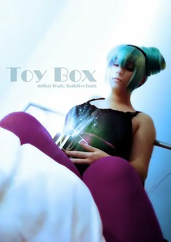 Cosplay-Cover: Miku Hatsune [Toy Box]