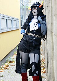 Cosplay-Cover: Vriska Serket [Militarystuck]