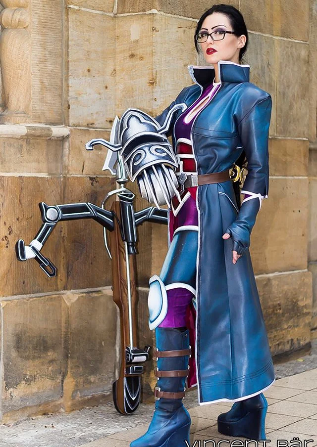 Cosplay-Cover: Vindicator Vayne