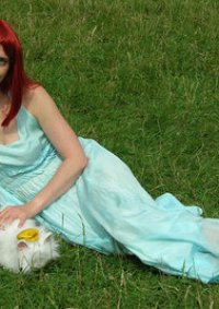 Cosplay-Cover: Toni (Kleid aus dem Vorspann)