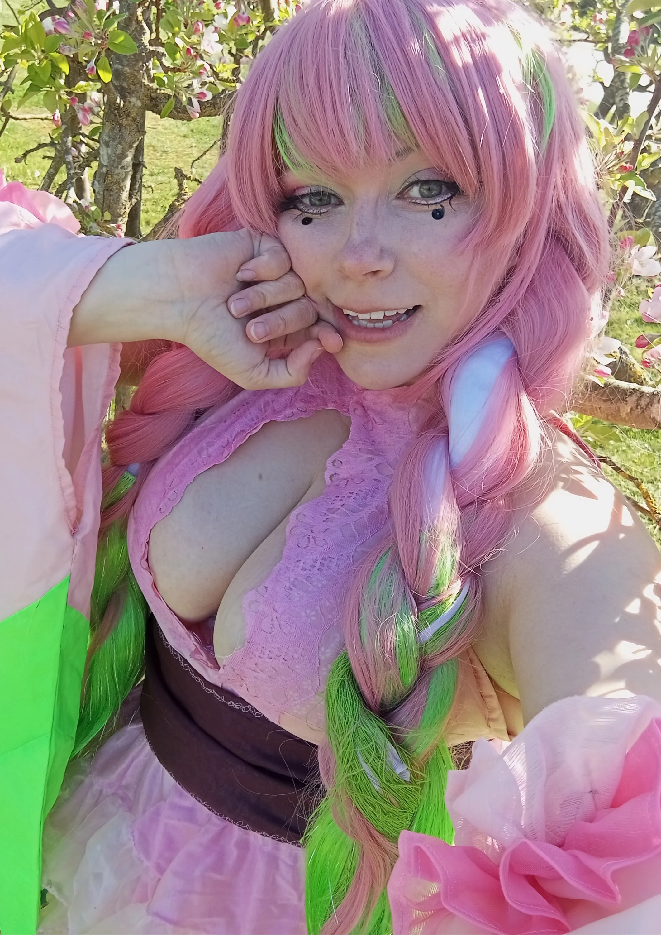 Cosplay-Cover: Mitsuri [Fanart]
