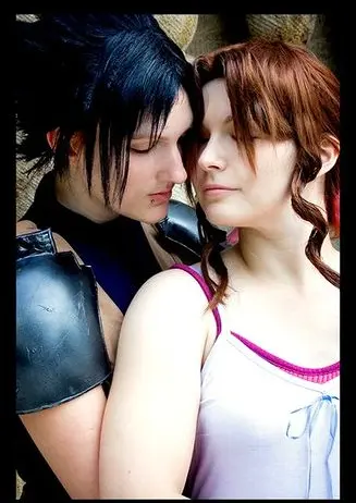 Cosplay-Cover: Aerith (Crisis Core)