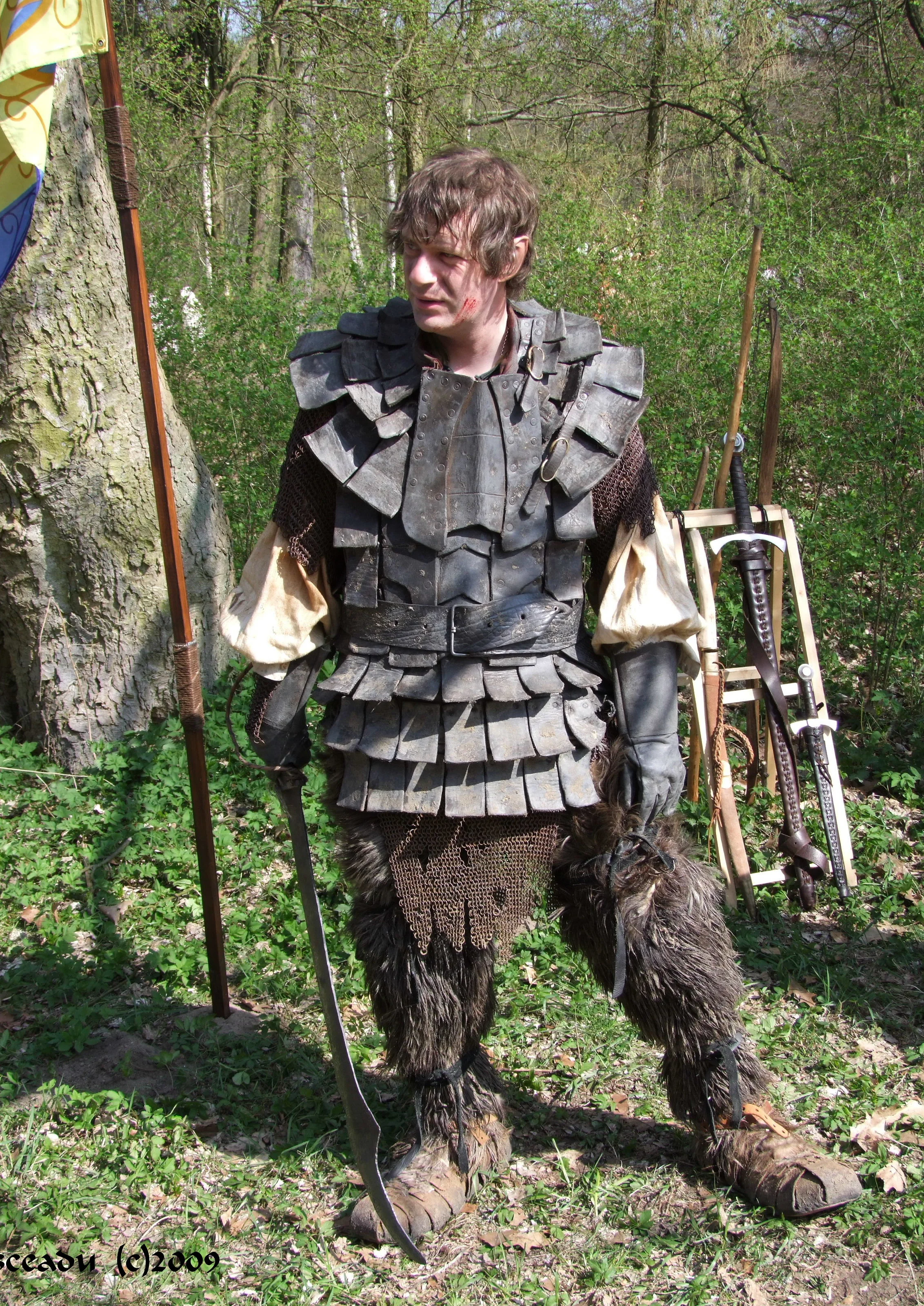 Cosplay-Cover: Frodo (in Orkrüstung)