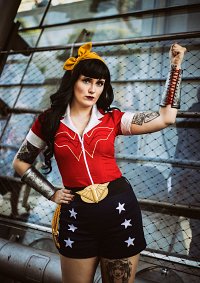 Cosplay-Cover: Wonder Woman / Bombshell