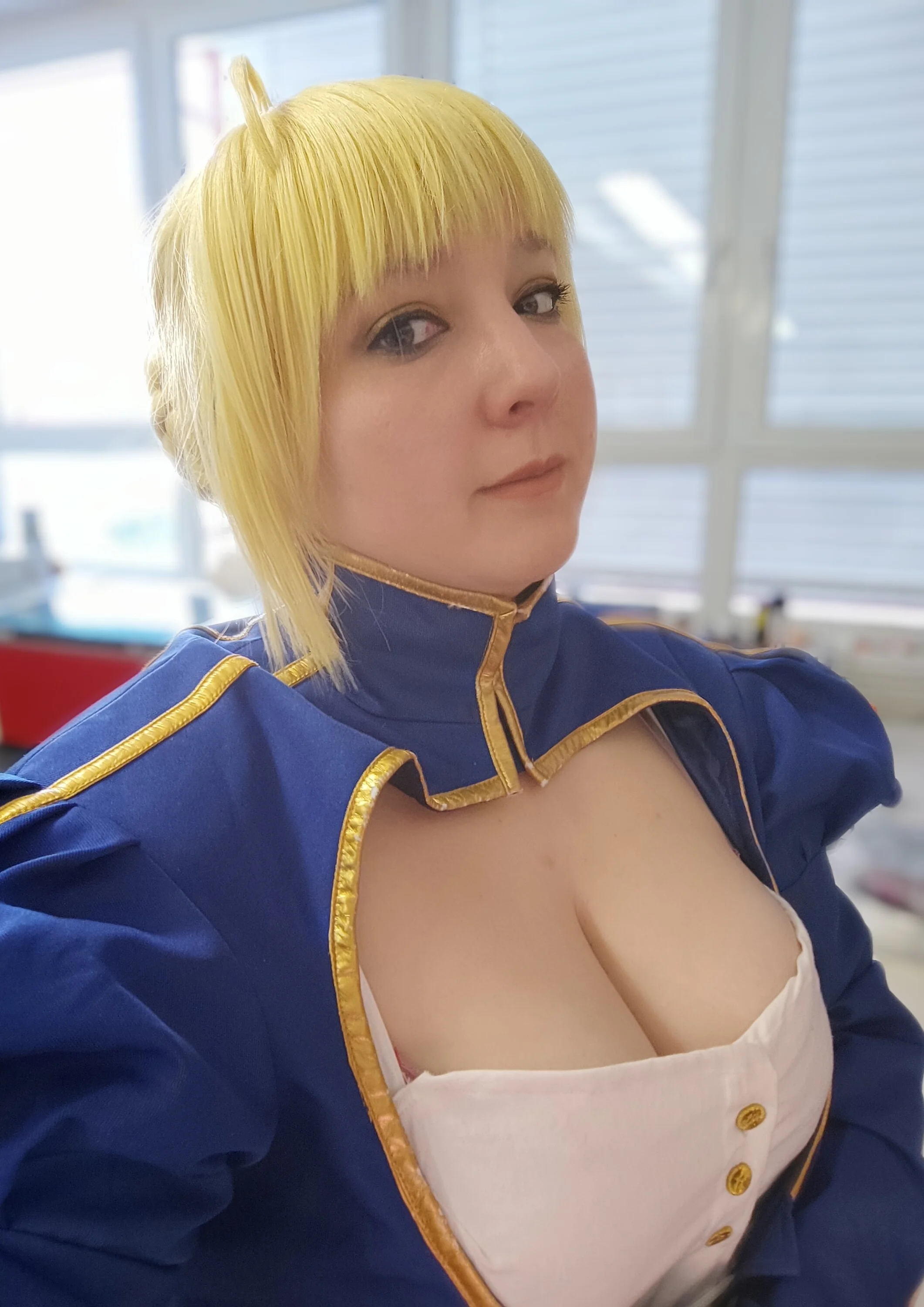 Cosplay-Cover: Artoria Pendragon