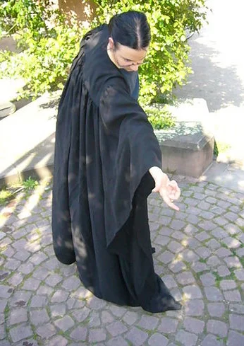 Cosplay-Cover: Valentin von Rabendorn (Priester)