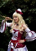 Cosplay-Cover: Sheryl Nome - 30th