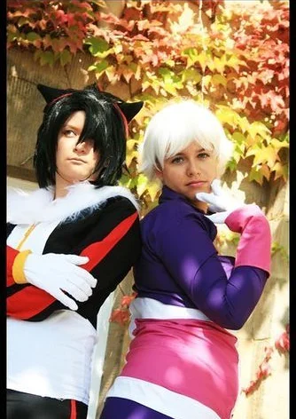 Cosplay-Cover: Rouge the Bat [Human]