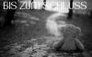 Cover: { Bis an unsere Grenzen..