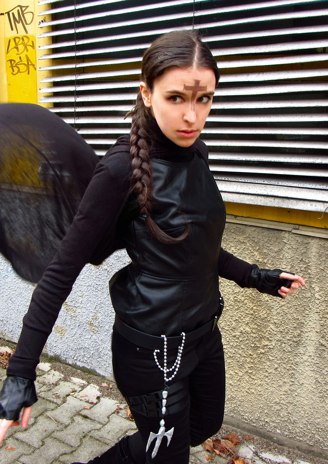 Cosplay-Cover: Priesterin