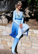 Cosplay-Cover: Elsa (Frozen 2 - Traveling Dress)