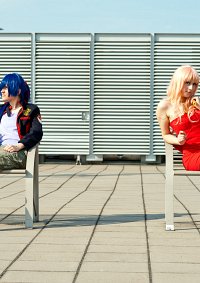 Cosplay-Cover: Sheryl Nome [Red Dress]