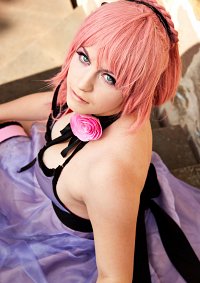 Cosplay-Cover: Luka Megurine in 'Venomania no Ouyake no Kyouki'