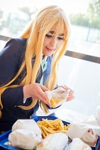 Cosplay-Cover: Tsumugi Kotobuki (Schuluniform)