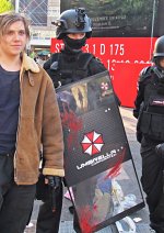 Cosplay-Cover: Leon S. Kennedy