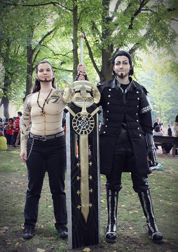 Cosplay-Cover: Gladiolus Amicitia (Oberkörperfreie Version)