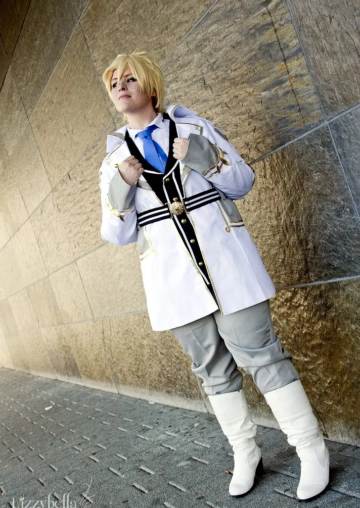 Cosplay-Cover: Apollon Agana Belea