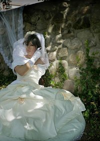 Cosplay-Cover: Akira - Wedding Dress