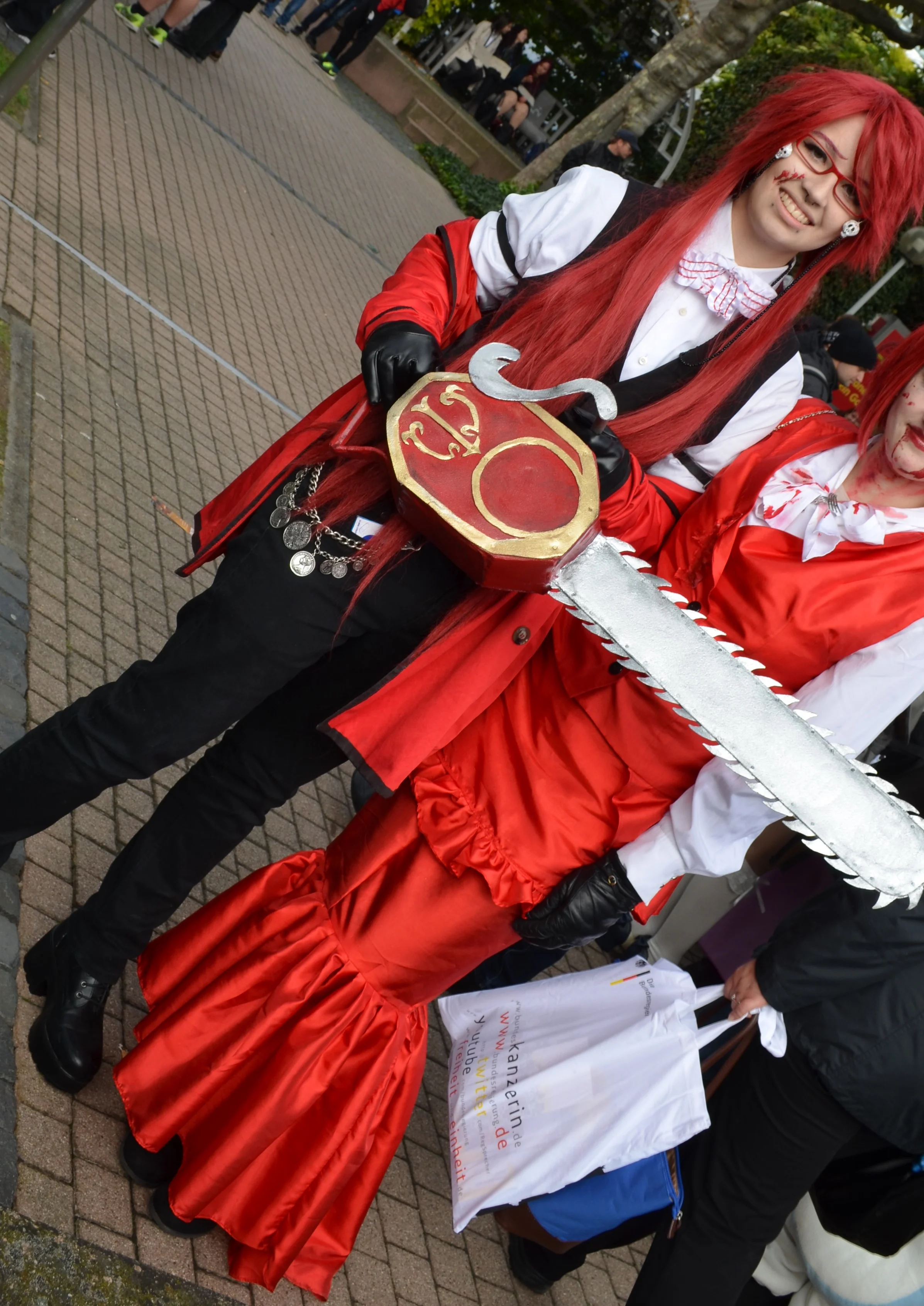 Cosplay-Cover: Grell Sutcliff
