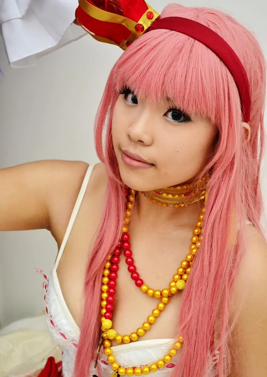 Cosplay-Cover: Luka Megurine 巡音ルカ [Heart & Crown]