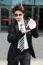 Cosplay-Cover: Anthony Edward "Tony" Stark » Black Suit