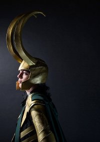 Cosplay-Cover: Loki Laufeyson [Armor Version]