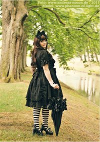 Cosplay-Cover: Gothic Lolita ~ Sweet Black & White ~ Juni 2011